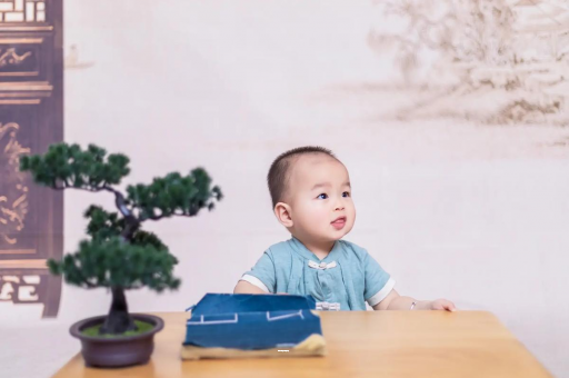 高密宝宝摔到头第五天吐了