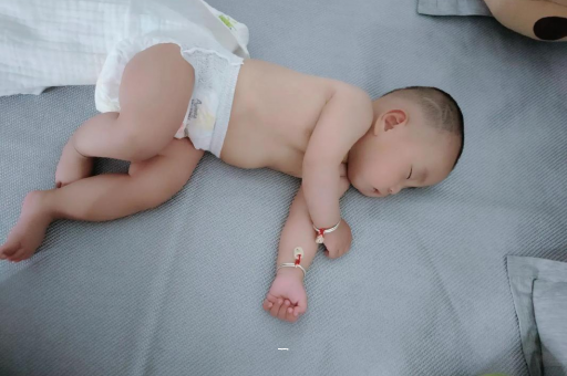 高密宝宝老打喷嚏怎么办